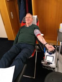 Uwe Reckmann - OB-Wahl-Kandidat beim Blutspenden